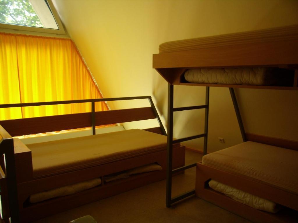 Jugendgaestehaus St.-Michaels-Heim Βερολίνο Δωμάτιο φωτογραφία